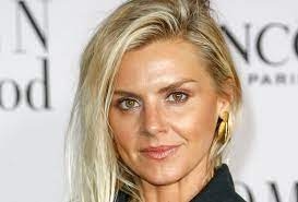 Eliza Coupe